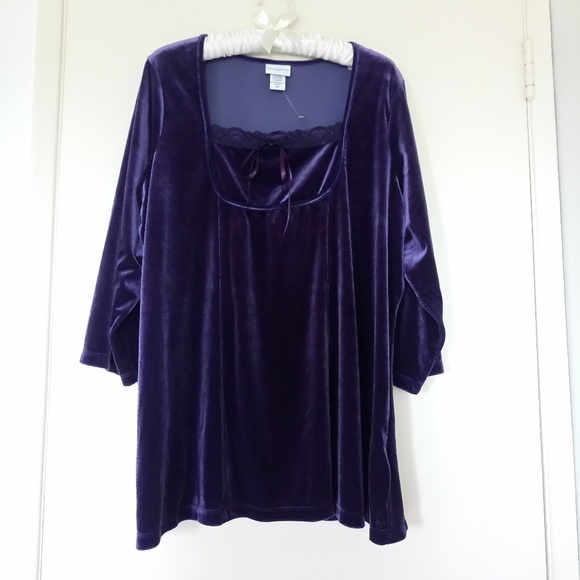 Jaclyn Smith Stretch Velvet Top - Picture 1 of 6